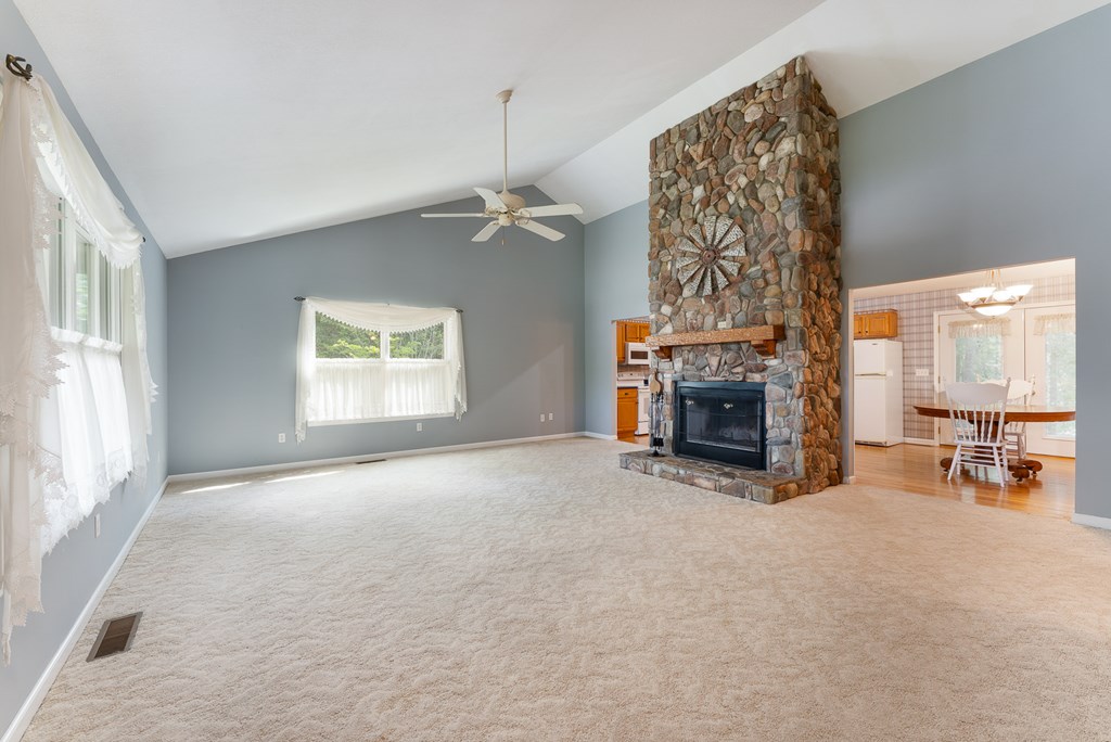 417582 Murphy Residential