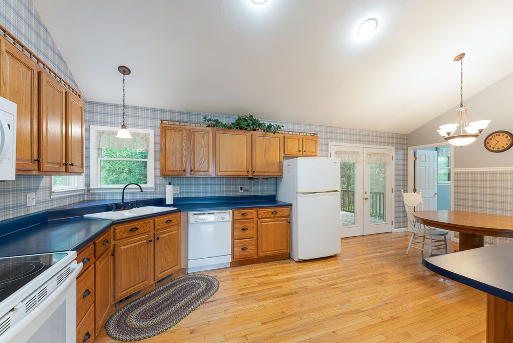 417582 Murphy Residential