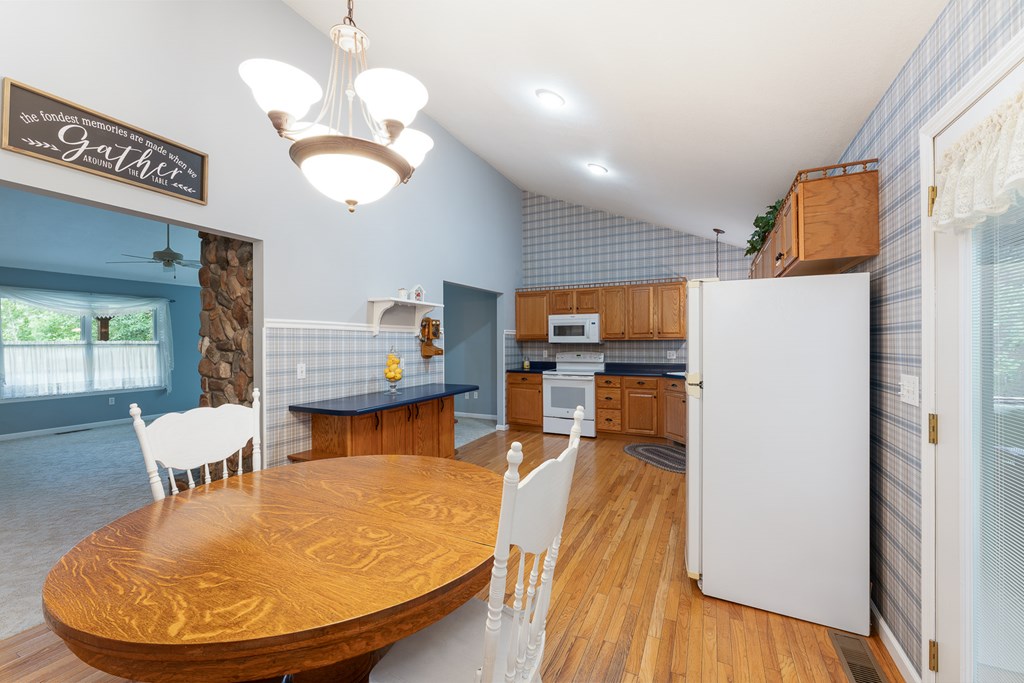 417582 Murphy Residential
