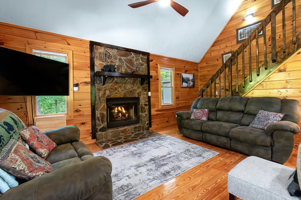 417587 Blue Ridge Residential