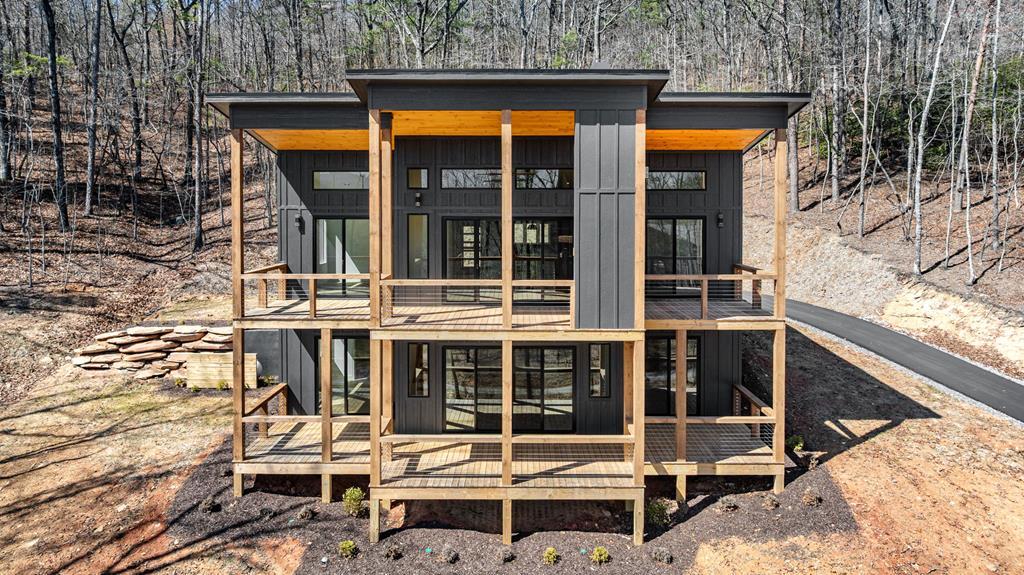 417621 Blue Ridge 