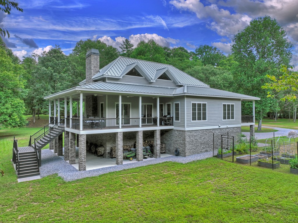 417647 Blue Ridge Residential