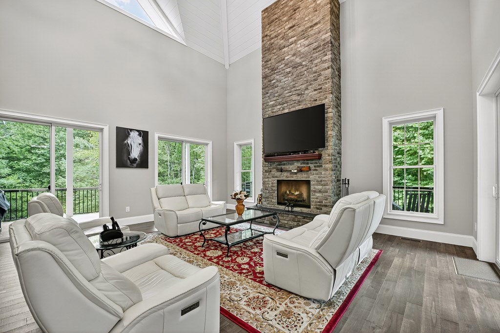 417647 Blue Ridge Residential