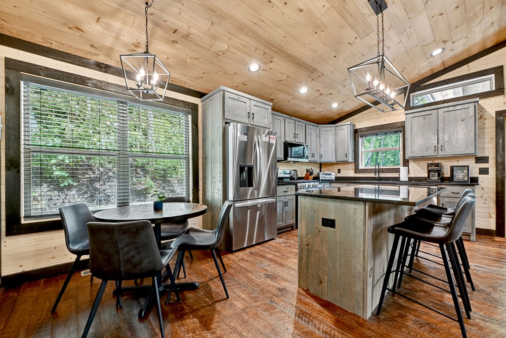 417663 Blue Ridge Residential