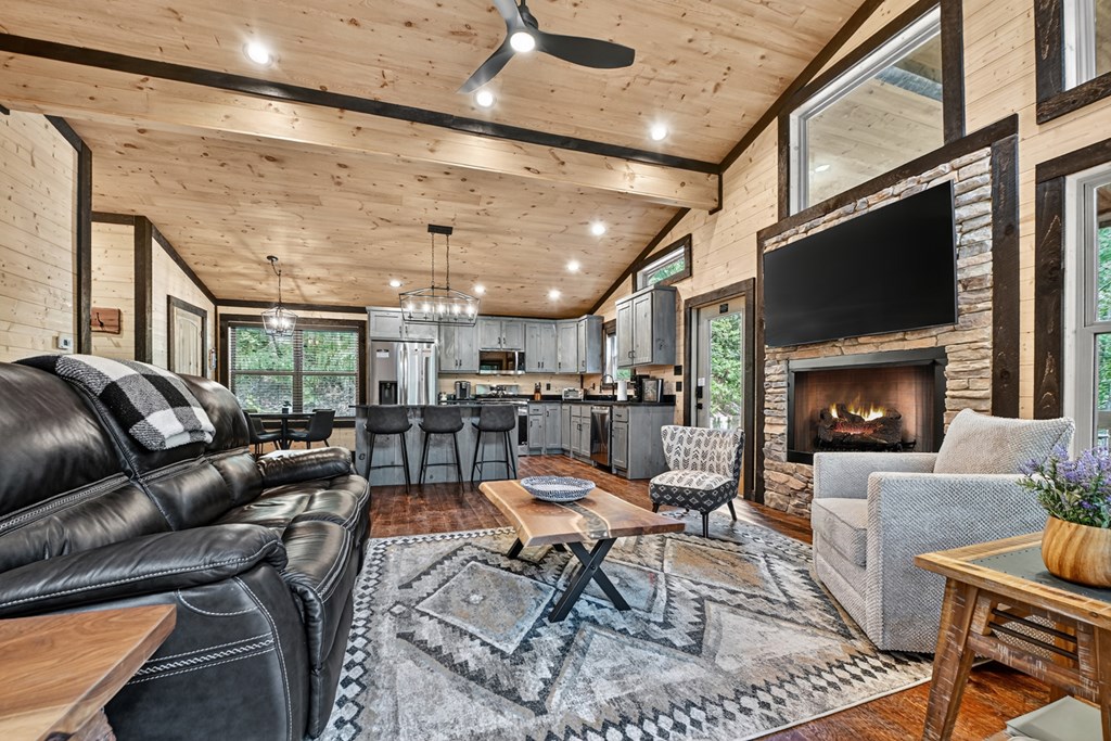 417663 Blue Ridge Residential