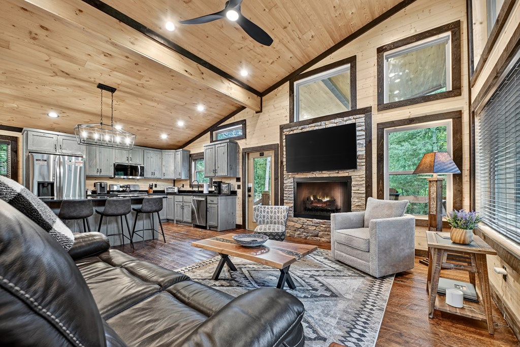 417663 Blue Ridge Residential