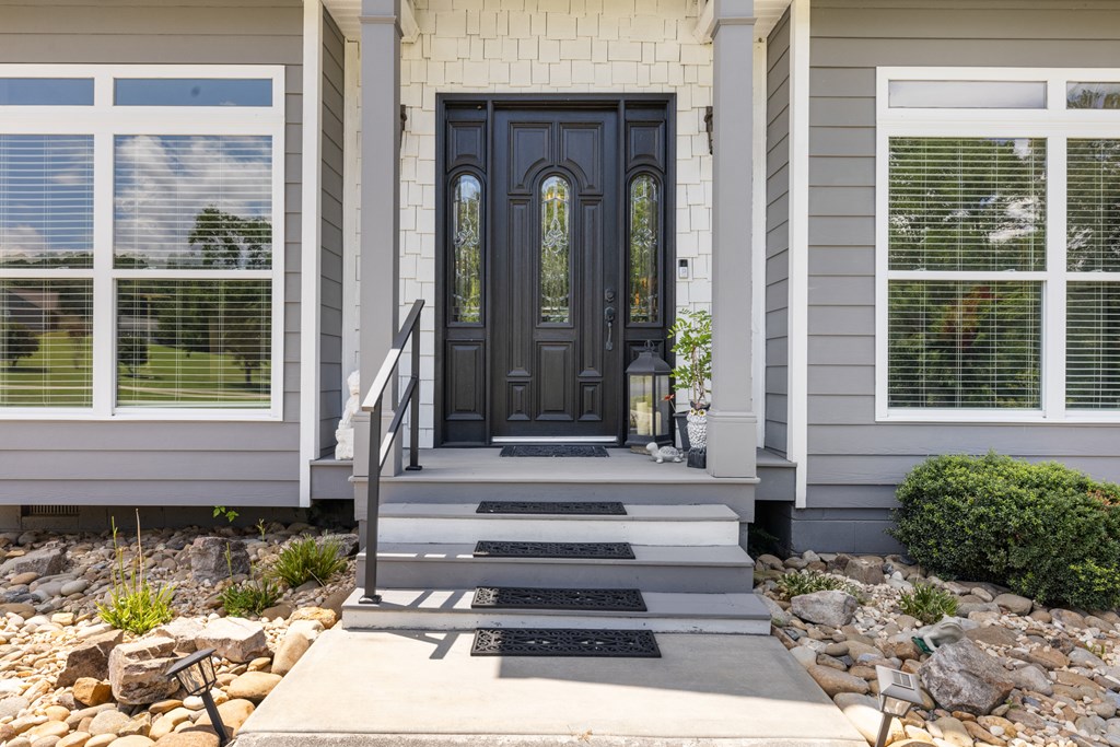 417683 Young Harris Residential