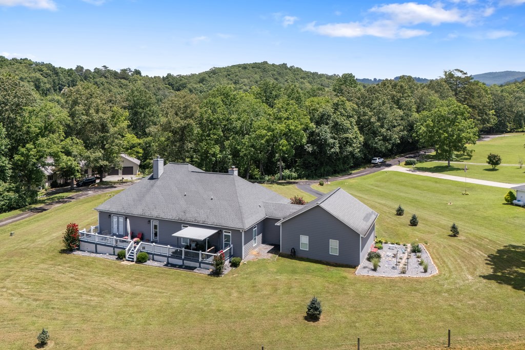 417683 Young Harris Residential