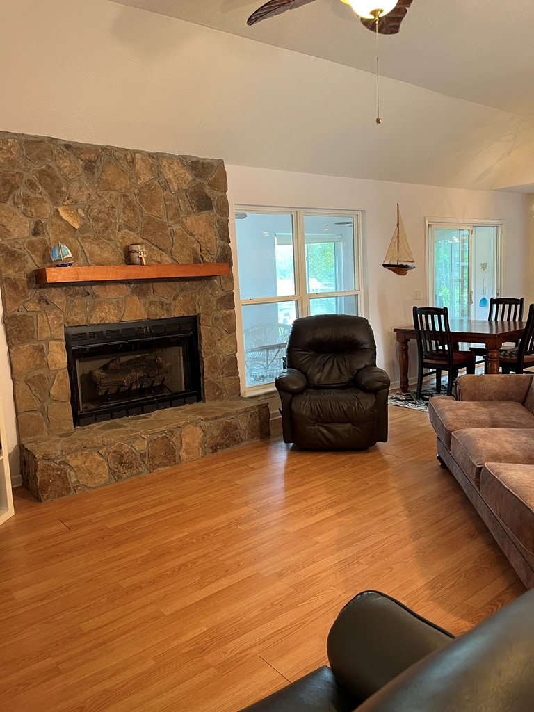 417712 Blairsville Residential