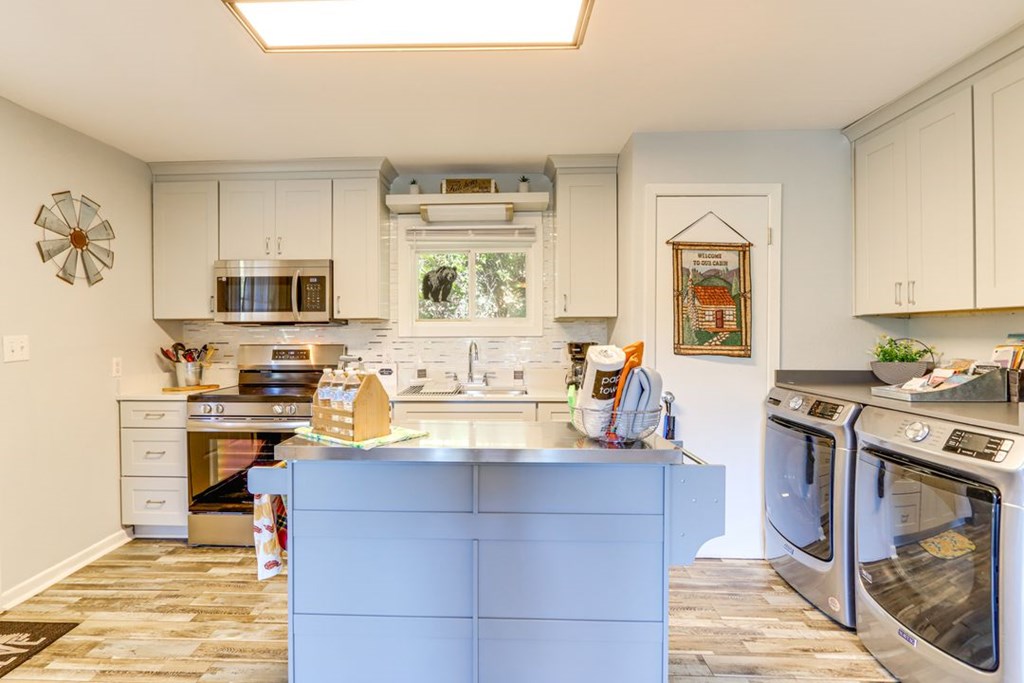 417715 Murphy Residential