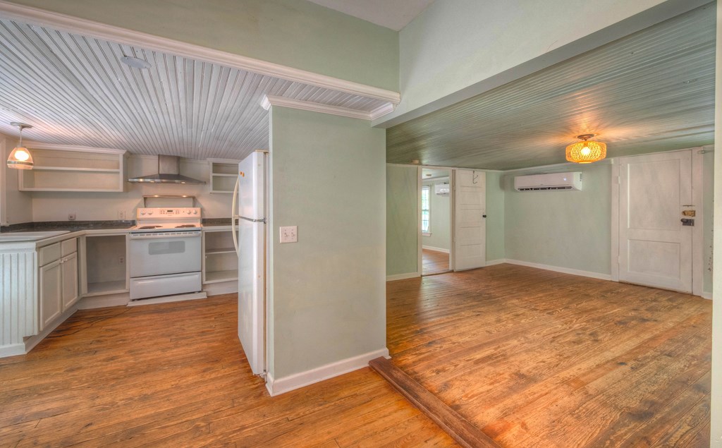 417777 Andrews Residential