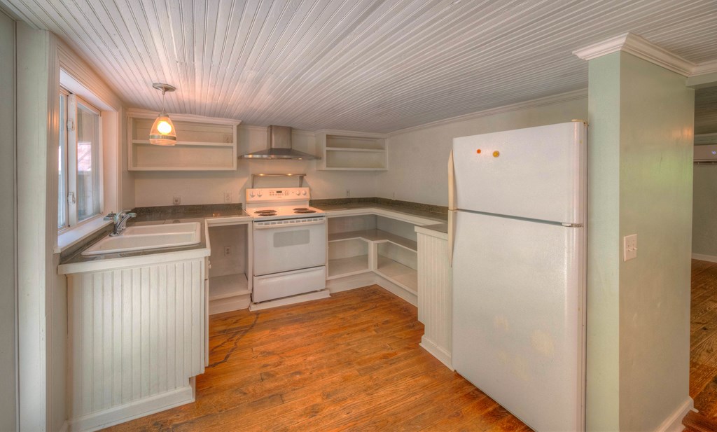 417777 Andrews Residential