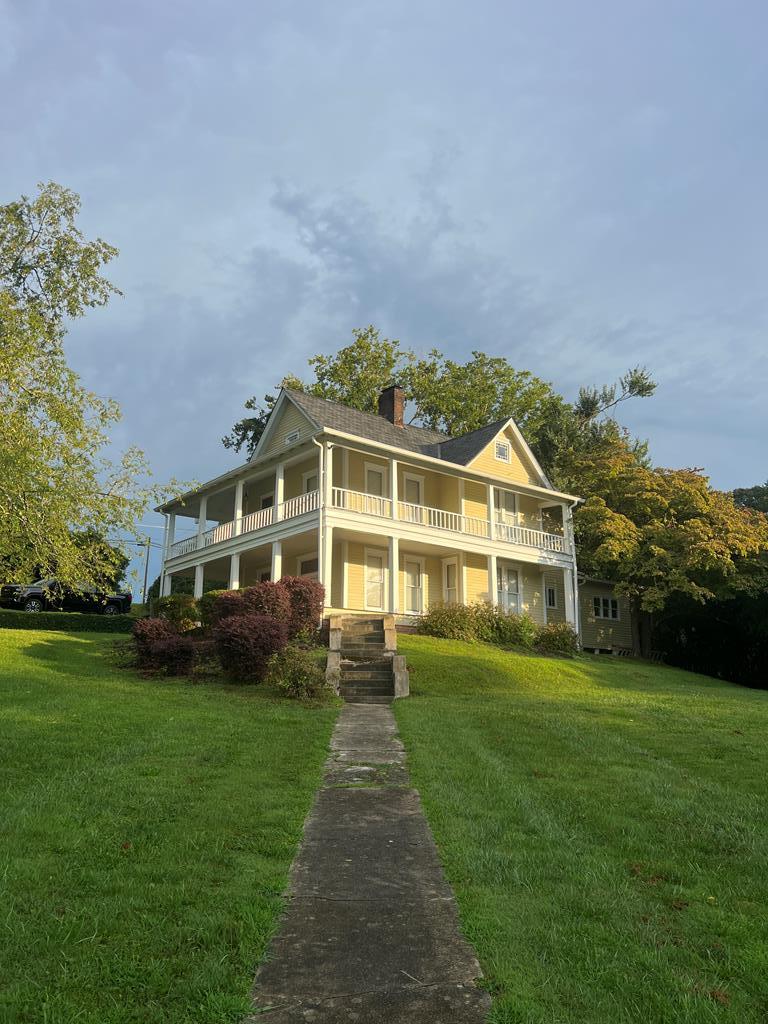 417808 Blue Ridge 