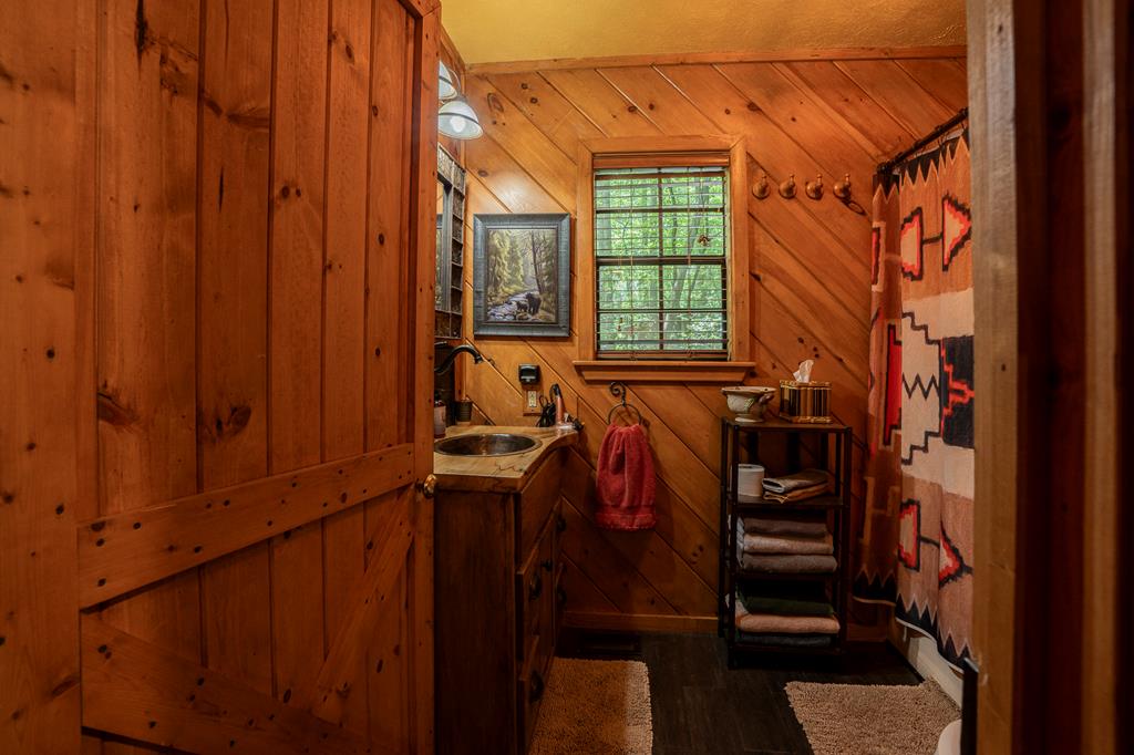 417822 Hiawassee Residential