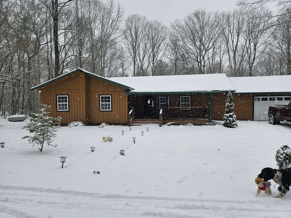 417833 McCaysville Residential