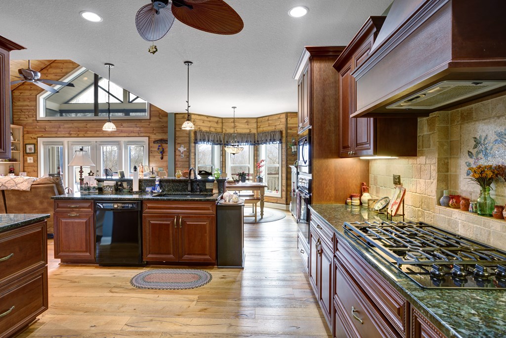 417838 Hiawassee Residential