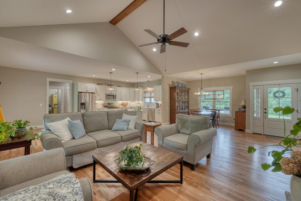 417853 Blairsville Residential