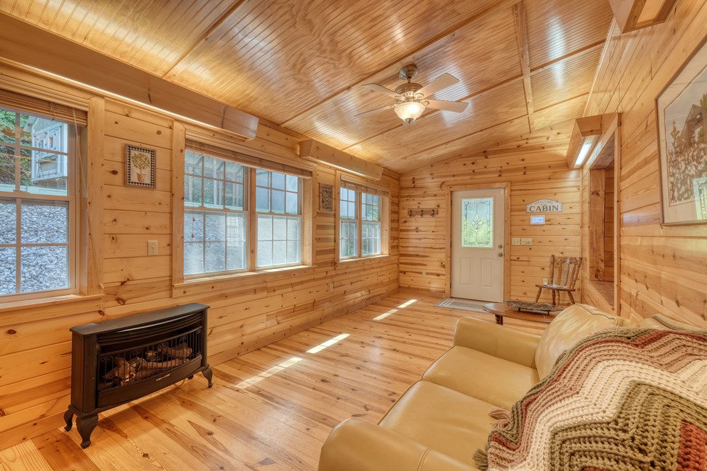 417868 Hiawassee Residential