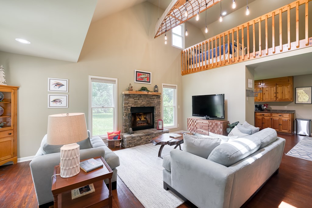 417887 Suches Residential