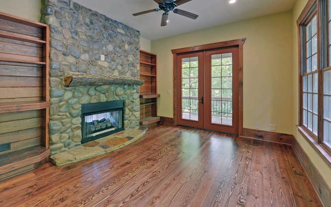 417896 Hiawassee Residential