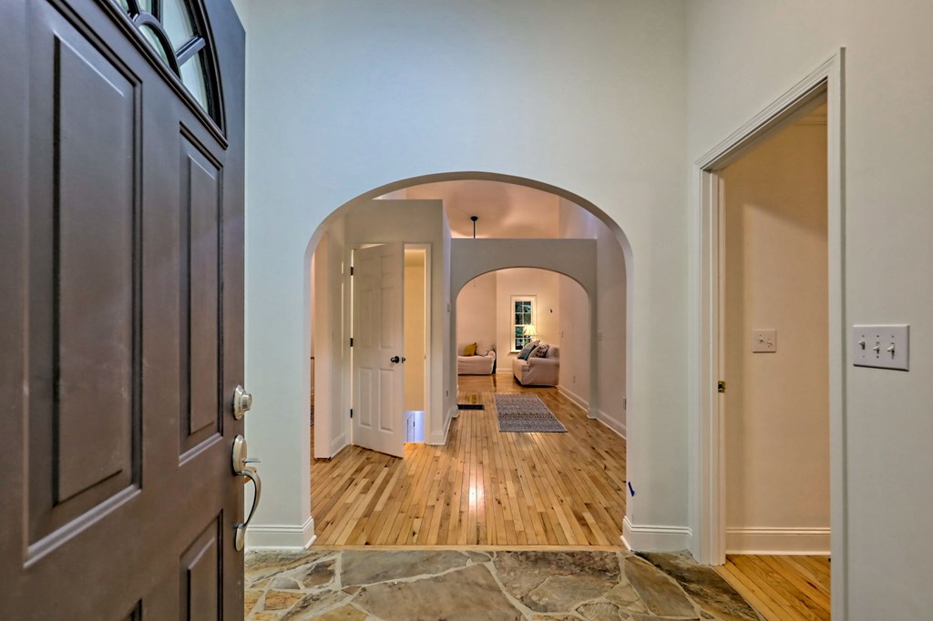 417921 Clayton Residential