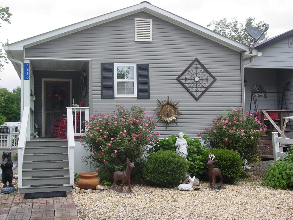 417933 Hiawassee 