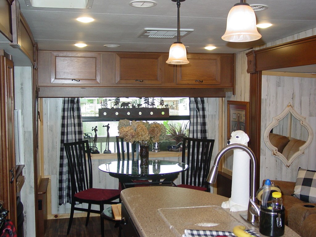 417933 Hiawassee Residential
