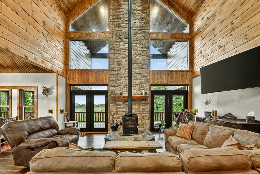 417975 Blue Ridge Residential