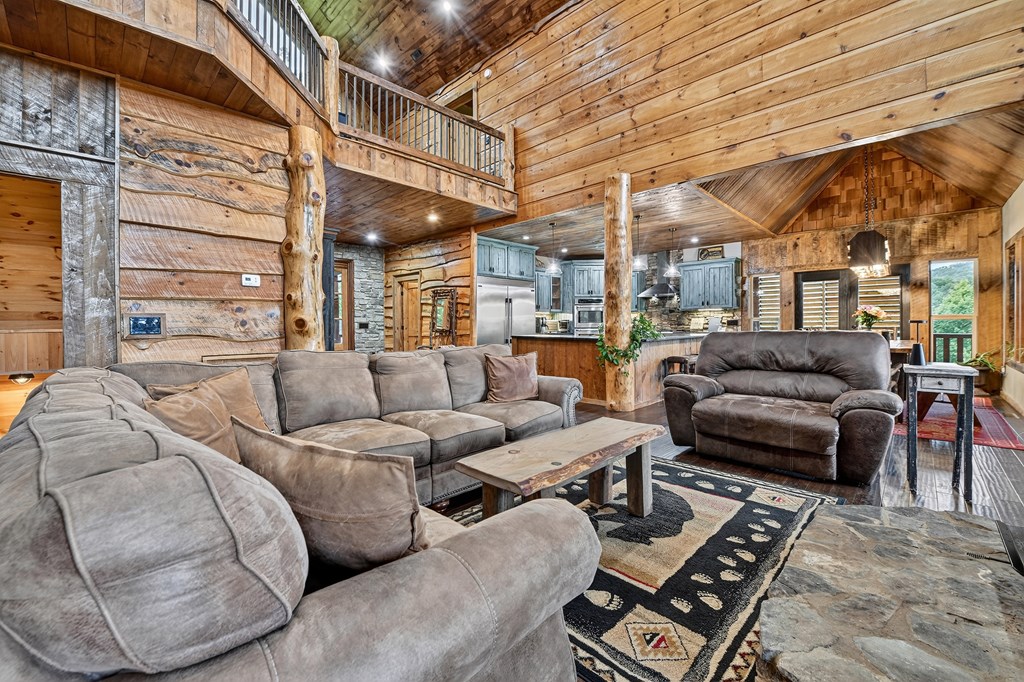 417975 Blue Ridge Residential
