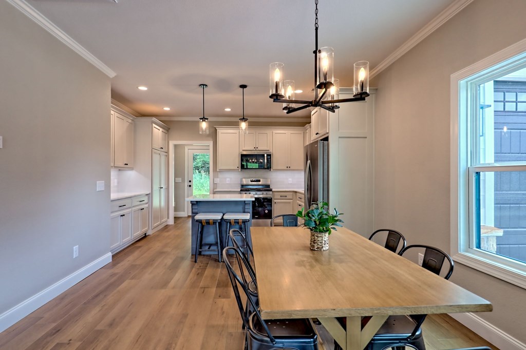 417988 Young Harris Residential