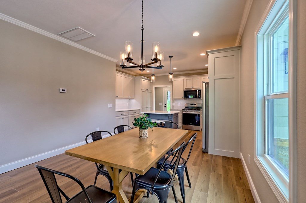 417988 Young Harris Residential