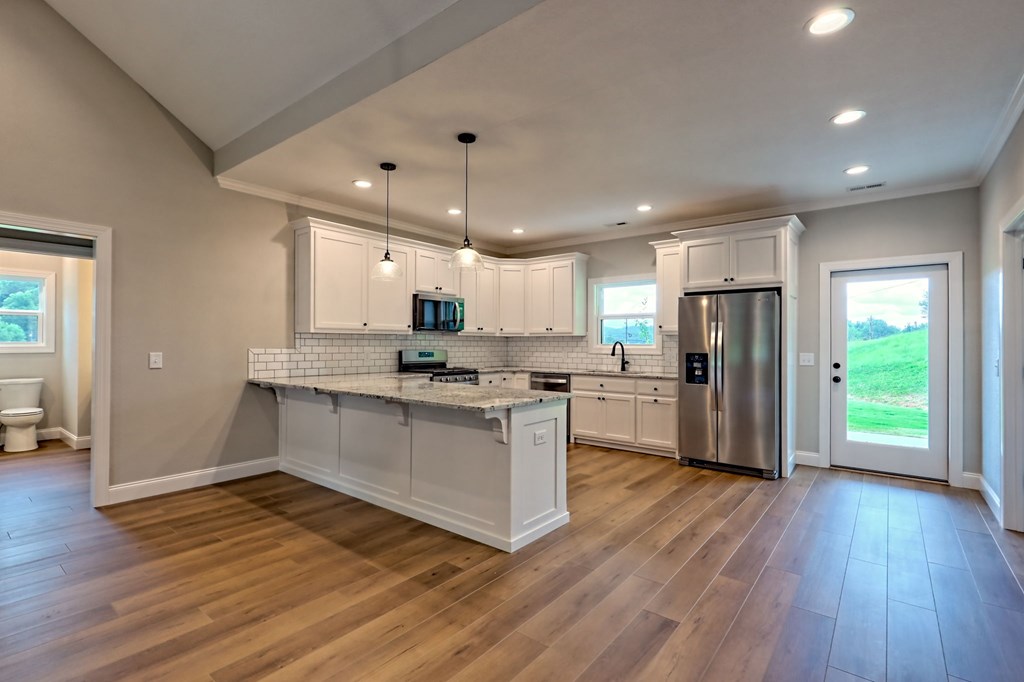 417989 Young Harris Residential