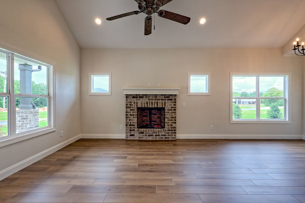 417990 Young Harris Residential