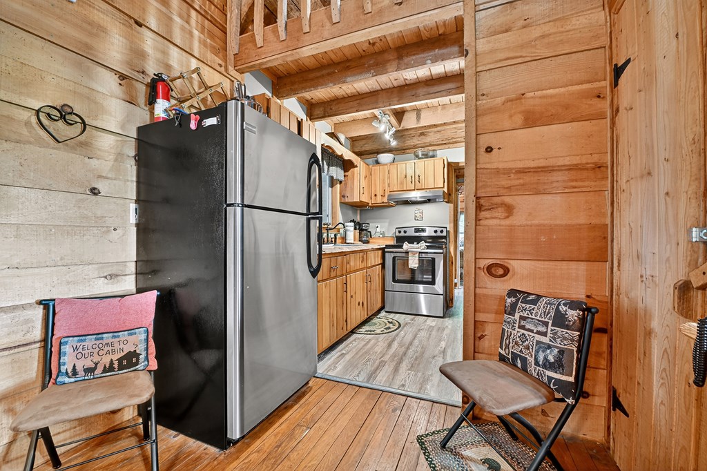 418000 Epworth Residential