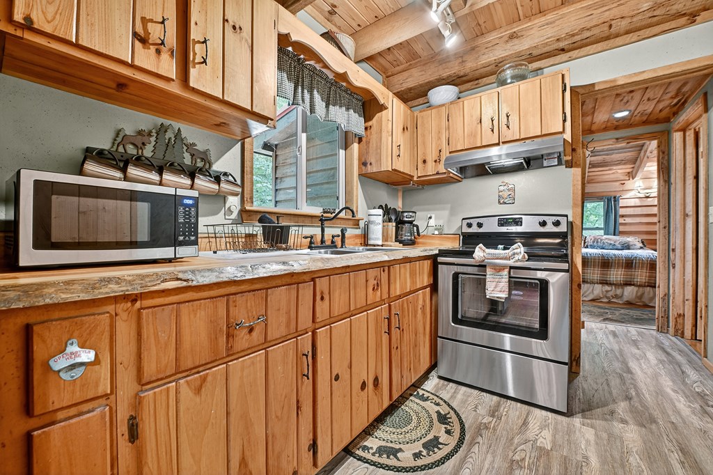 418000 Epworth Residential