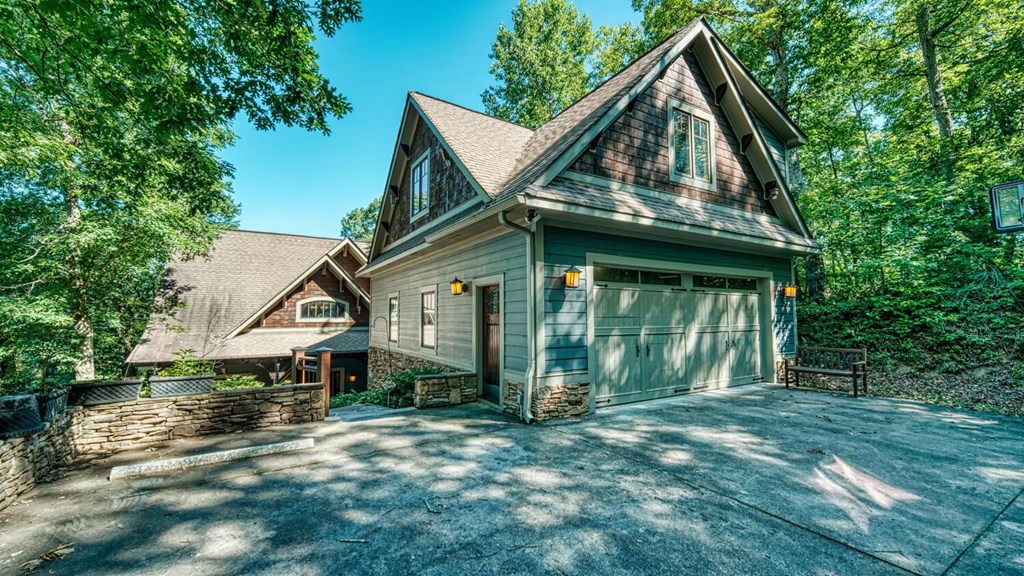 418009 Hayesville Residential