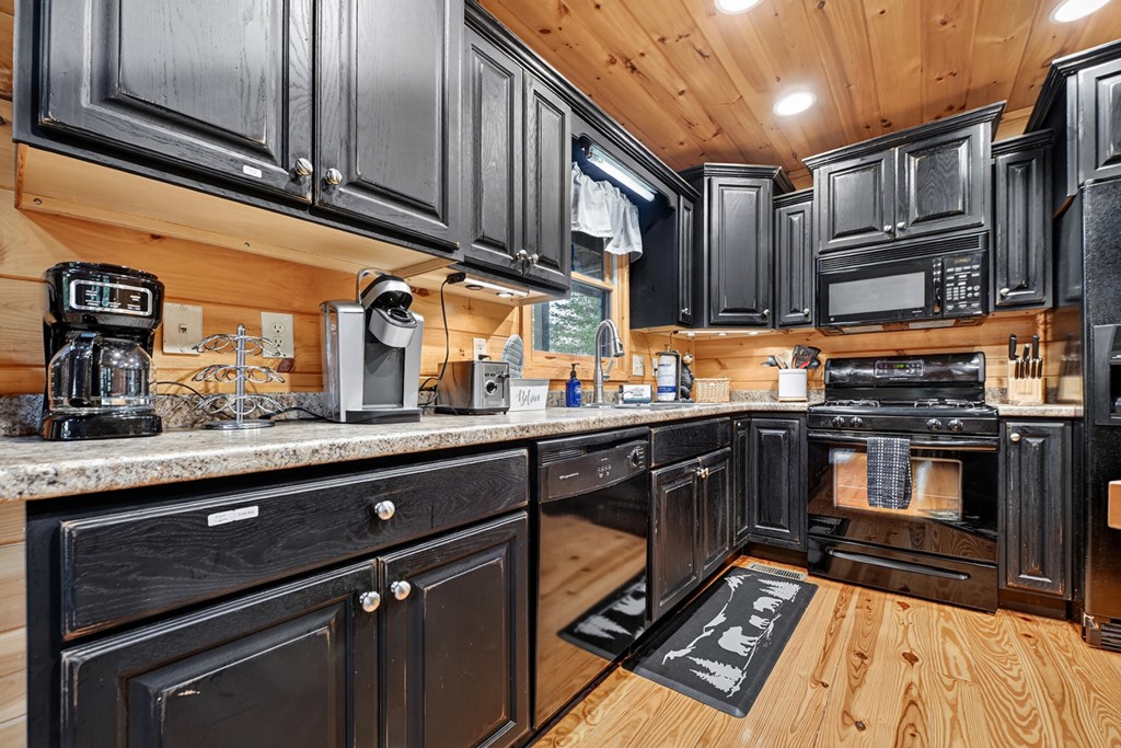 418021 Ellijay Residential