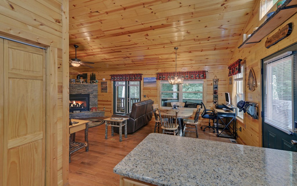 418025 Murphy Residential