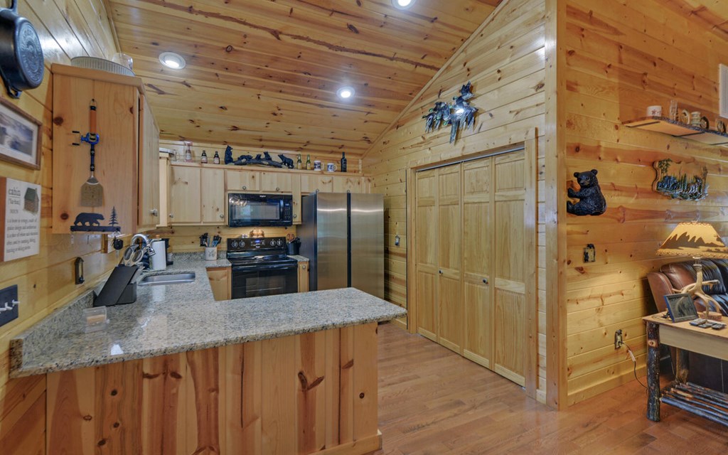 418025 Murphy Residential