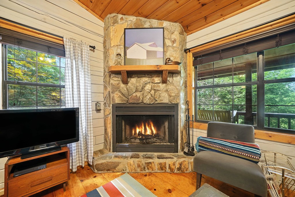 418035 Blue Ridge Residential