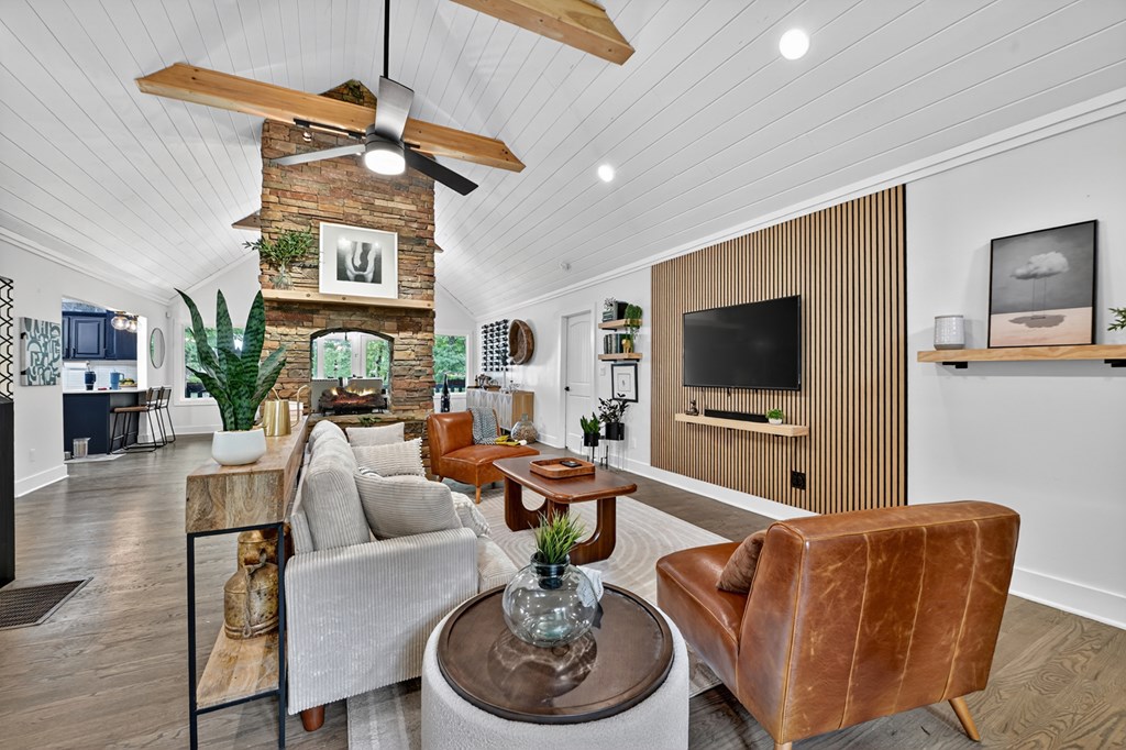 418059 Mineral Bluff Residential