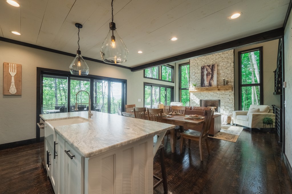 418070 Blue Ridge Residential