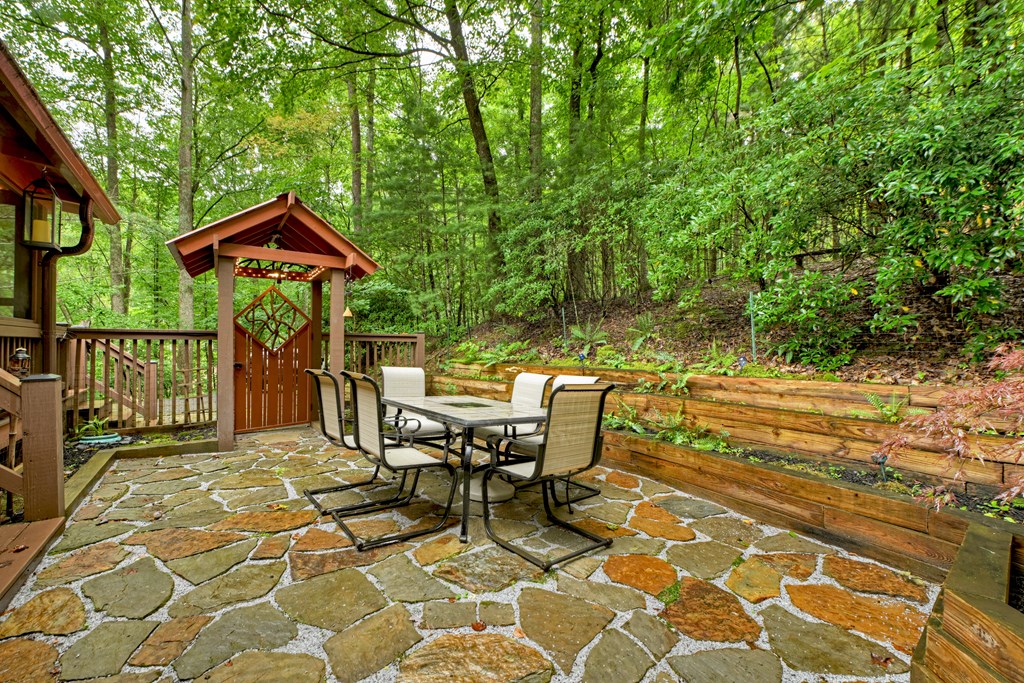 418082 Blue Ridge Residential