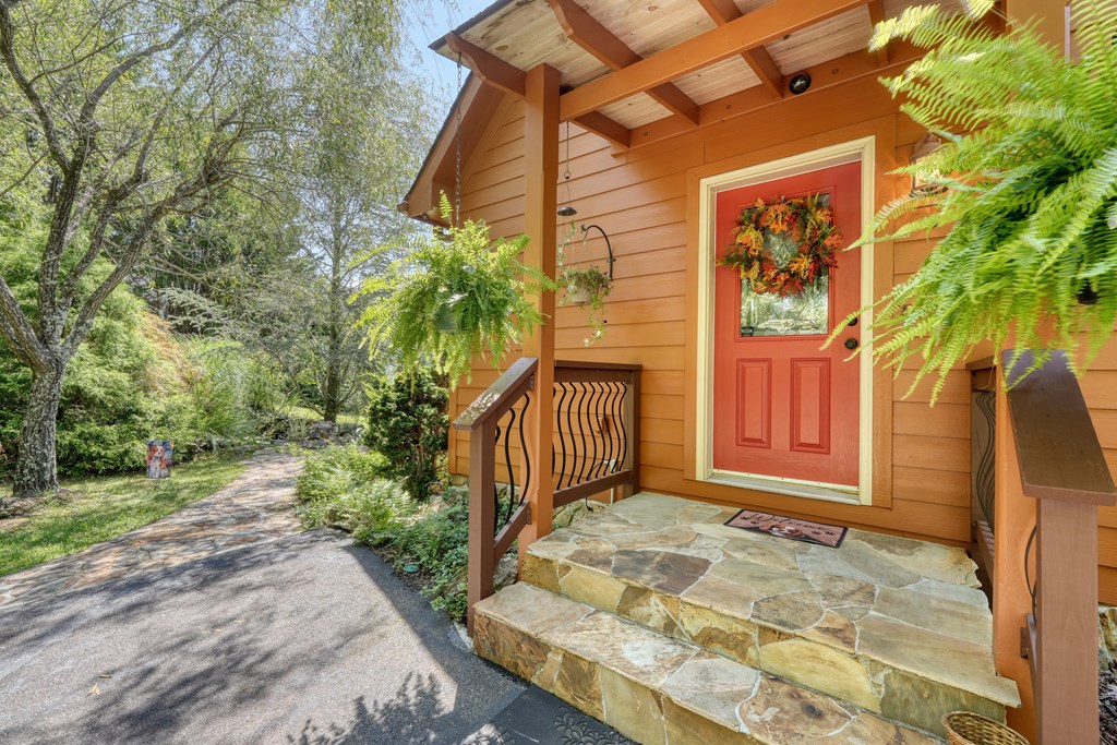 418095 Hayesville Residential