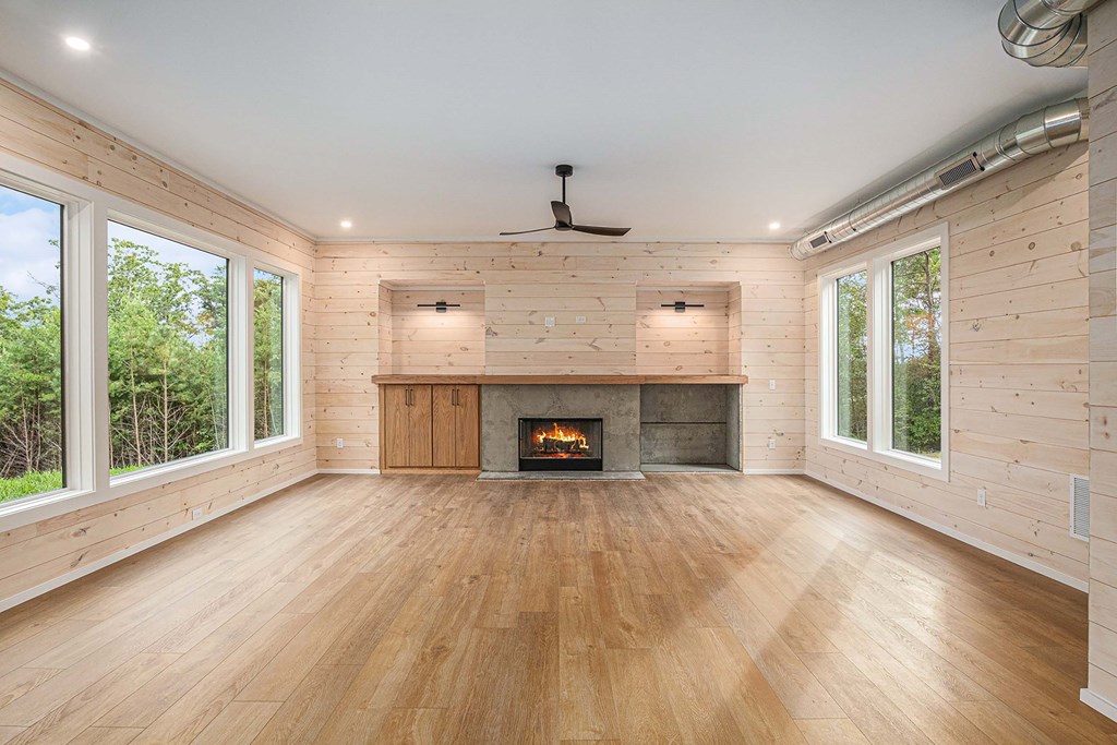 418104 Clayton Residential