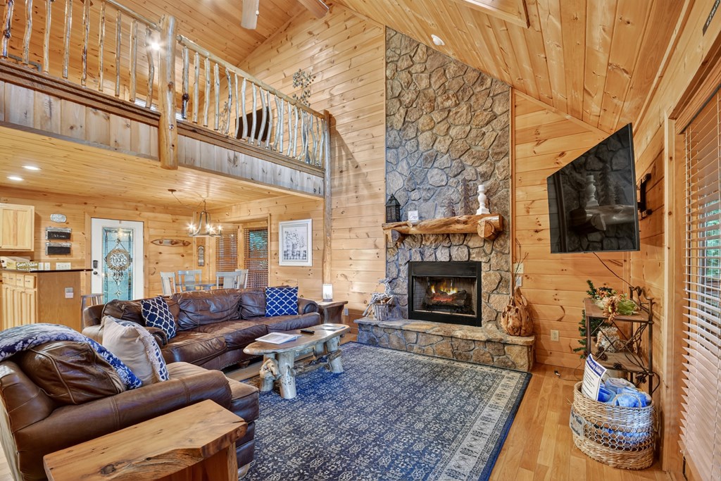 418107 Mineral Bluff Residential