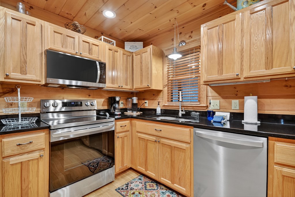 418107 Mineral Bluff Residential