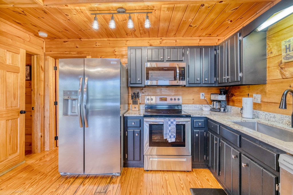 418109 Cherry Log Residential