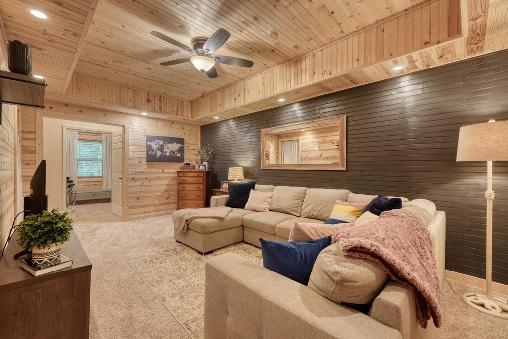 418111 Blairsville Residential
