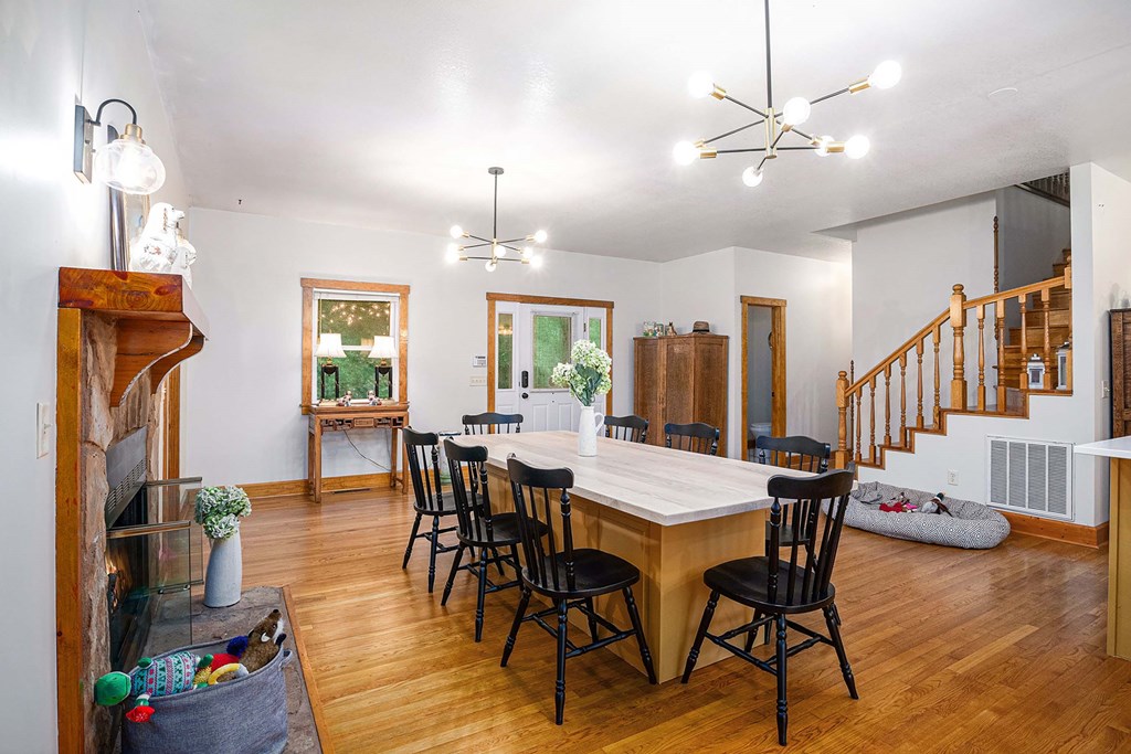 418116 Clayton Residential
